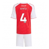 Arsenal Ben White #4 Replika Hemmatröja Barn 2025-26 Kortärmad (+ byxor)