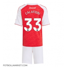 Arsenal Riccardo Calafiori #33 Replika Hemmatröja Barn 2025-26 Kortärmad (+ byxor)