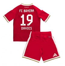 Bayern Munich Alphonso Davies #19 Replika Hemmatröja Barn 2026-27 Kortärmad (+ byxor)