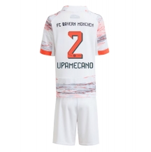 Bayern Munich Dayot Upamecano #2 Replika Bortatröja Barn 2025-26 Kortärmad (+ byxor)