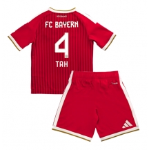 Bayern Munich Jonathan Tah #4 Replika Hemmatröja Barn 2026-27 Kortärmad (+ byxor)