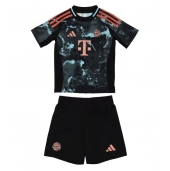 Bayern Munich Replika Bortatröja Barn 2024-25 Kortärmad (+ byxor)