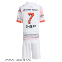Bayern Munich Serge Gnabry #7 Replika Bortatröja Barn 2025-26 Kortärmad (+ byxor)