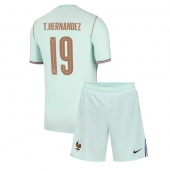 Frankrike Theo Hernandez #19 Replika Bortatröja Barn VM 2026 Kortärmad (+ byxor)