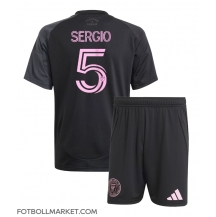 Inter Miami Sergio Busquets #5 Replika Bortatröja Barn 2025-26 Kortärmad (+ byxor)