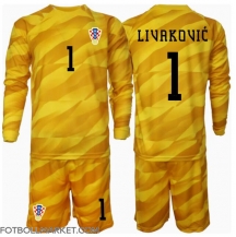 Kroatien Dominik Livakovic #1 Målvakt Replika Hemmatröja Barn EM 2024 Långärmad (+ byxor)