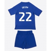 Leicester City Oliver Skipp #22 Replika Hemmatröja Barn 2025-26 Kortärmad (+ byxor)