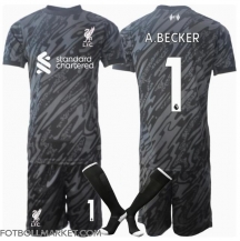 Liverpool Alisson Becker #1 Målvakt Replika Hemmatröja Barn 2024-25 Kortärmad (+ byxor)