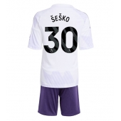 Manchester United Benjamin Sesko #30 Replika Bortatröja Barn 2025-26 Kortärmad (+ byxor)
