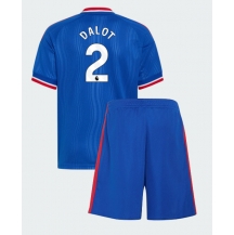 Manchester United Diogo Dalot #2 Replika Bortatröja Barn 2026-27 Kortärmad (+ byxor)