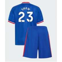 Manchester United Luke Shaw #23 Replika Bortatröja Barn 2026-27 Kortärmad (+ byxor)