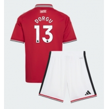 Manchester United Patrick Dorgu #13 Replika Hemmatröja Barn 2026-27 Kortärmad (+ byxor)