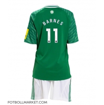 Newcastle United Harvey Barnes #11 Replika Bortatröja Barn 2025-26 Kortärmad (+ byxor)