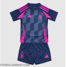 Nottingham Forest Replika Bortatröja Barn 2024-25 Kortärmad (+ byxor)