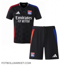 Olympique Lyonnais Replika Bortatröja Barn 2024-25 Kortärmad (+ byxor)