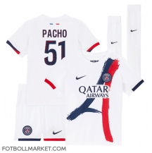 Paris Saint-Germain Willian Pacho #51 Replika Bortatröja Barn 2024-25 Kortärmad (+ byxor)