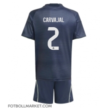 Real Madrid Daniel Carvajal #2 Replika Bortatröja Barn 2025-26 Kortärmad (+ byxor)
